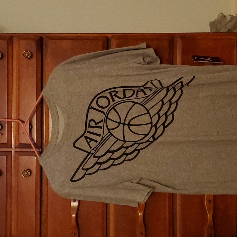 Jordan Tee shirt